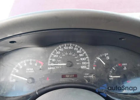 2004 Chevrolet Classic z USA, uszkodzony, nr VIN 1G1ND52F84M559134